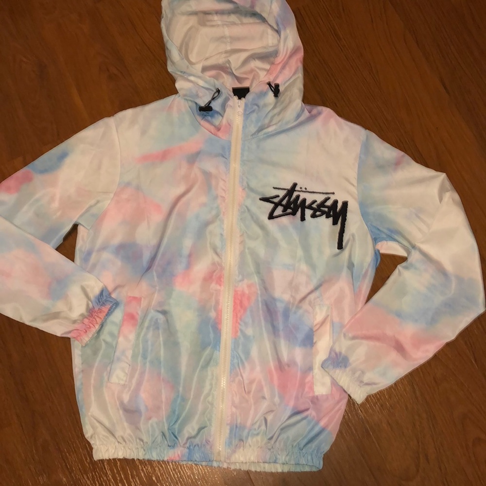 Stussy women’s windbreaker size small